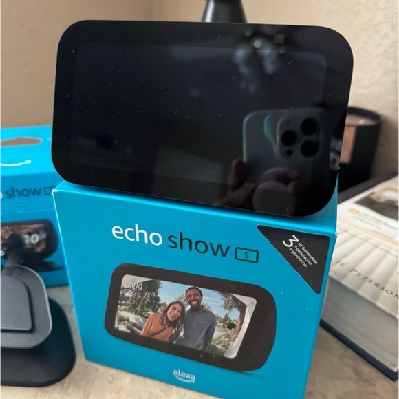 ❇️🆕🌟 BUNDLE DEAL!! Echo Show 5 (3rd gen) plus adjustable stand ❇️ - Picture 4 of 11